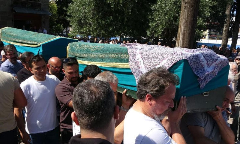 Otomobilin Kızılırmak'a uçtuğu kazada acı veda! Babanın feryadı yürek dağladı Otomobilin Kızılırmak'a uçtuğu kazada acı veda! Babanın feryadı yürek dağladı - 5. Resim