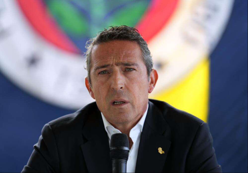 Tedesco için imza töreni! "Asla bahaneler sunmam" dedi, oyun sistemini açıkladı Tedesco için imza töreni! 'Asla bahaneler sunmam' dedi, oyun sistemini açıkladı - 2. Resim