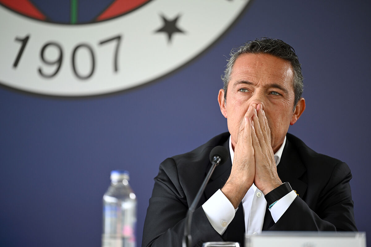 Tedesco için imza töreni! "Asla bahaneler sunmam" dedi, oyun sistemini açıkladı Tedesco için imza töreni! 'Asla bahaneler sunmam' dedi, oyun sistemini açıkladı - 3. Resim