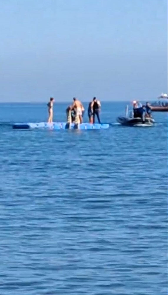 Yüzerken başına geldi! Denizde felaketin eşiğinden döndü Yüzerken başına geldi! Denizde felaketin eşiğinden döndü - 2. Resim