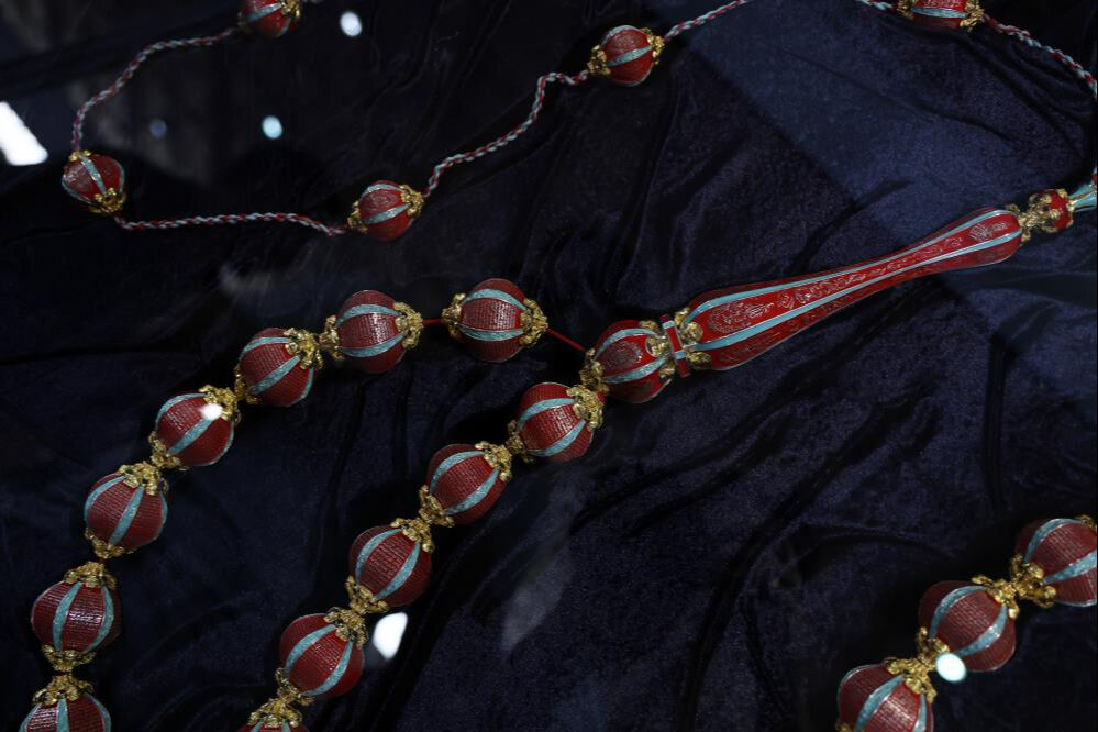 8 kişi 14 ayda yaptı! Kur'an-ı Kerim'in 604 sayfasını nakşettiler... Paha biçilemiyor - 3. Resim