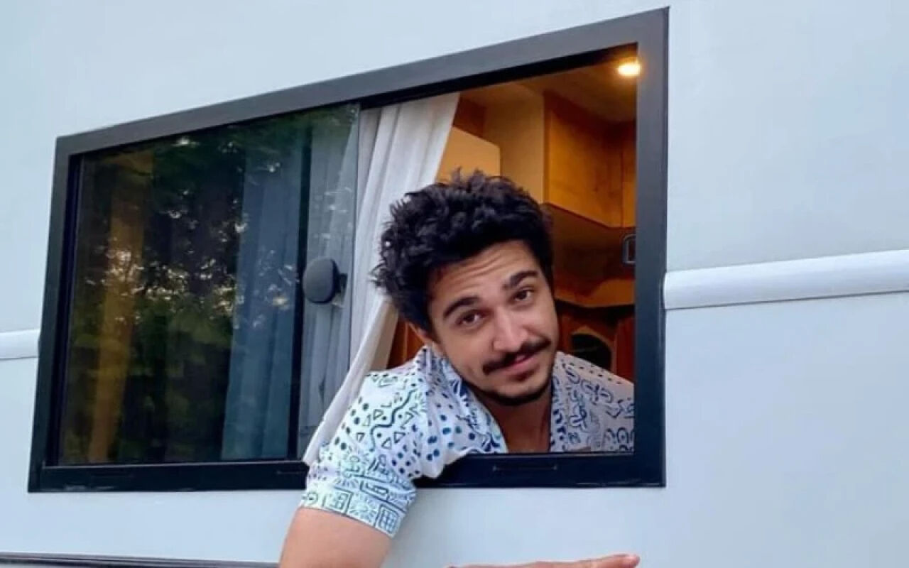 Çarpıntı dizisi Emre kimdir, Gürberk Polat kaç yaşında, nereli? Oynadığı dizi ve filmler merak konusu! Çarpıntı dizisi Emre kimdir, Gürberk Polat kaç yaşında, nereli? Oynadığı dizi ve filmler merak konusu! - 2. Resim