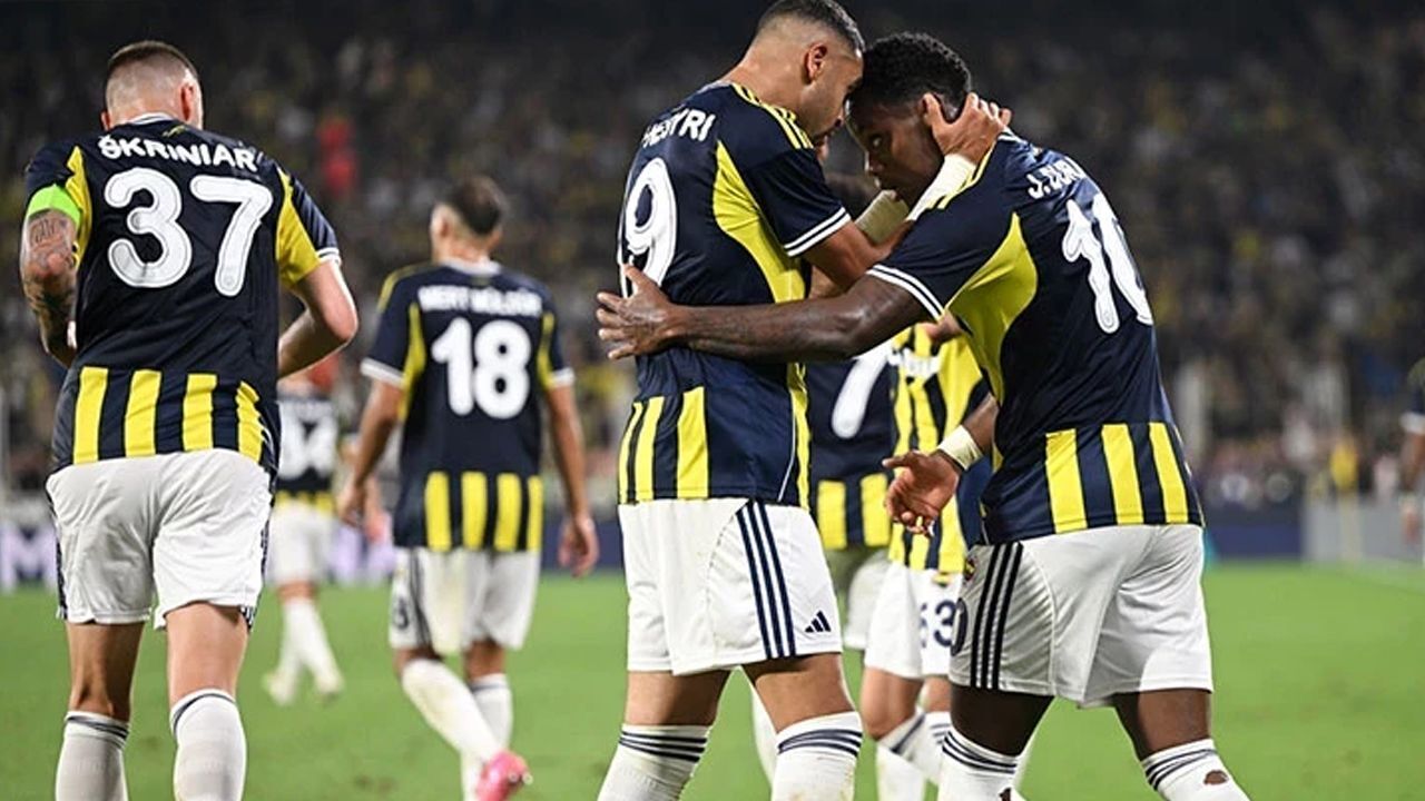 Jhon Duran&#039;dan Fenerbahçelileri korkutan paylaşım! Hemen sildi
