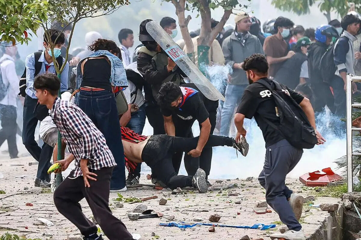 Protestolar katliama döndü: 72 ölü, yüzlerce yaralı var! Nepal’de sular durulmuyor Protestolar katliama döndü: 72 ölü, yüzlerce yaralı var! Nepal’de sular durulmuyor - 2. Resim