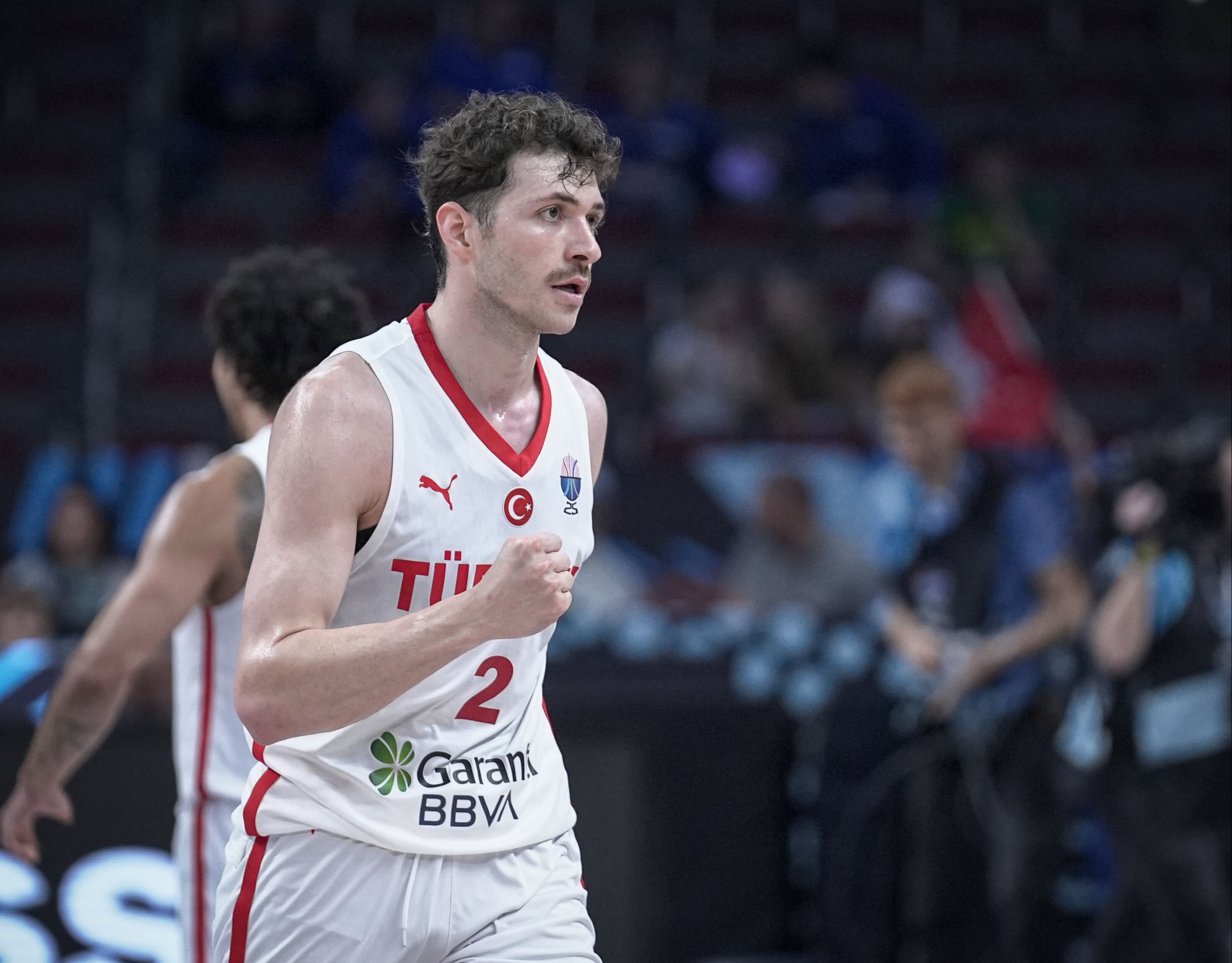 Şehmus Hazer nereli, evli mi? İşte basketbol kariyeri ve oynadığı takımlar! - 1. Resim