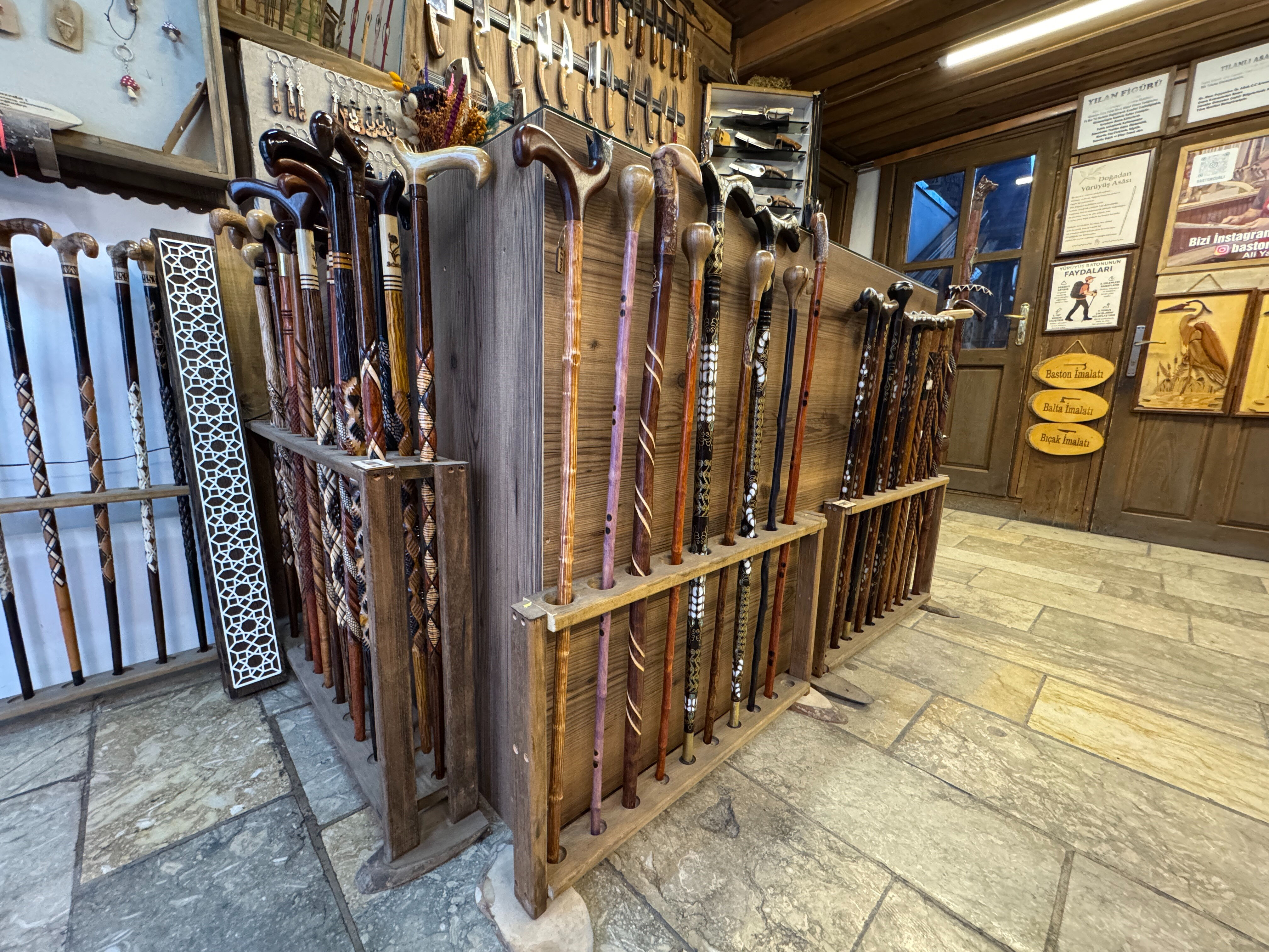 Tek başına üretiyor, tanesini 30 bin liraya satıyor: Sorun olursa öğretmeye çalışıyorum Tek başına üretiyor, tanesini 30 bin liraya satıyor: Sorun olursa öğretmeye çalışıyorum - 1. Resim