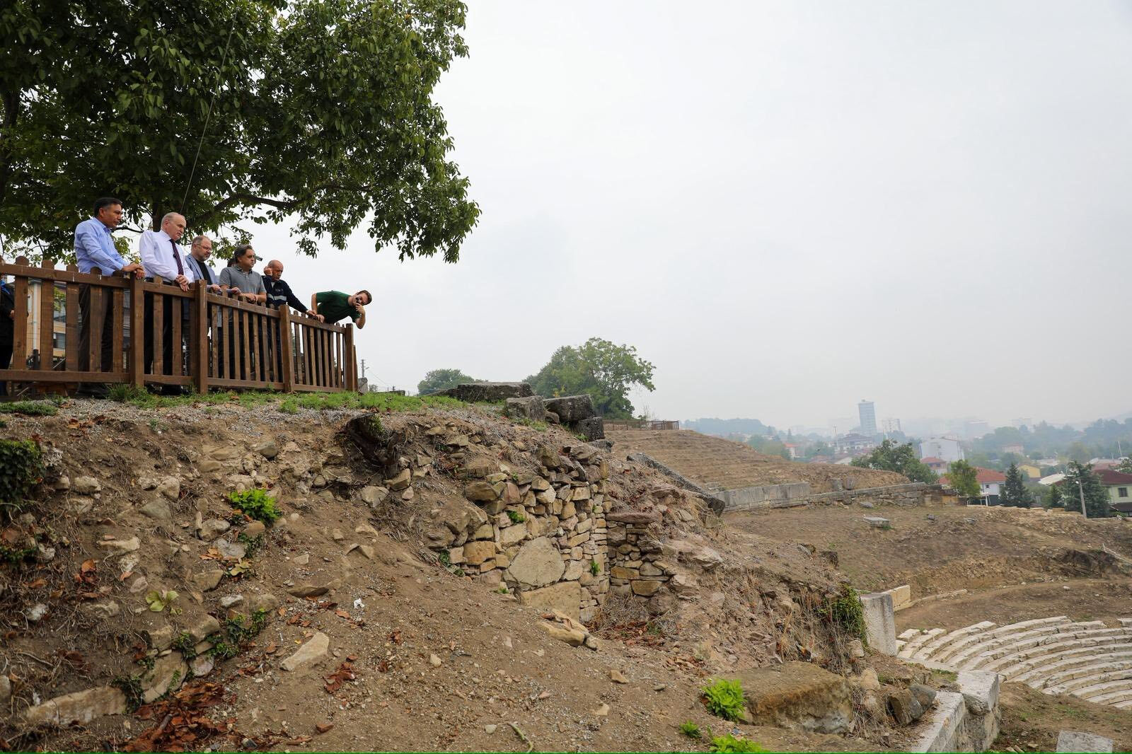 Antik Tiyatro aslına dönecek kazı alanı genişleyecek - 1. Resim