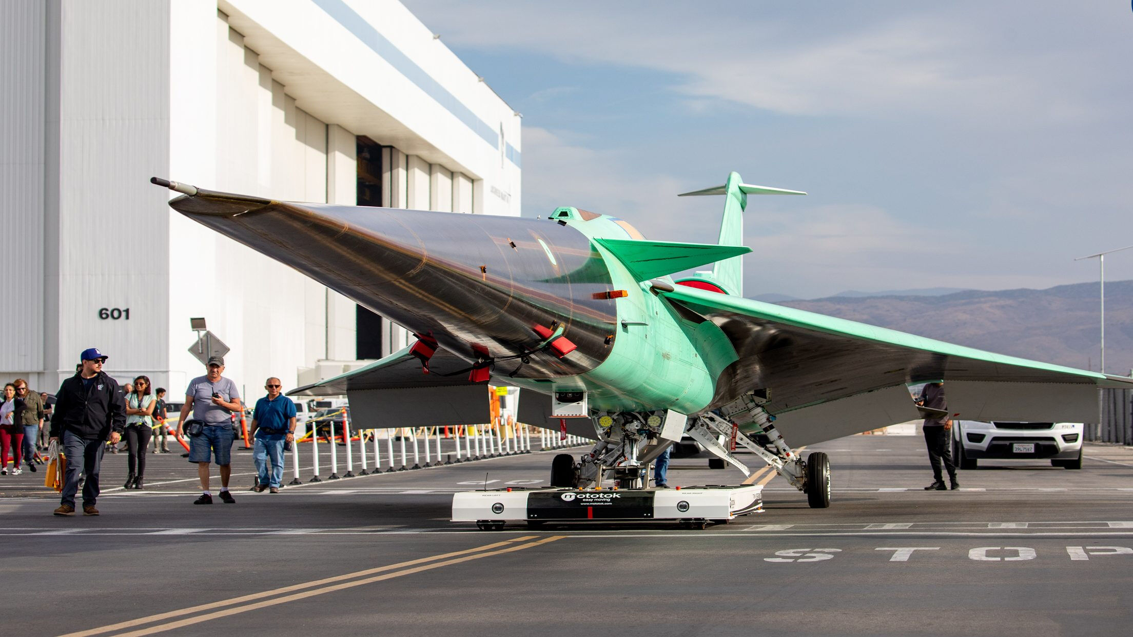 NASA’nın geliştirdiği süpersonik araştırma uçağı X-59