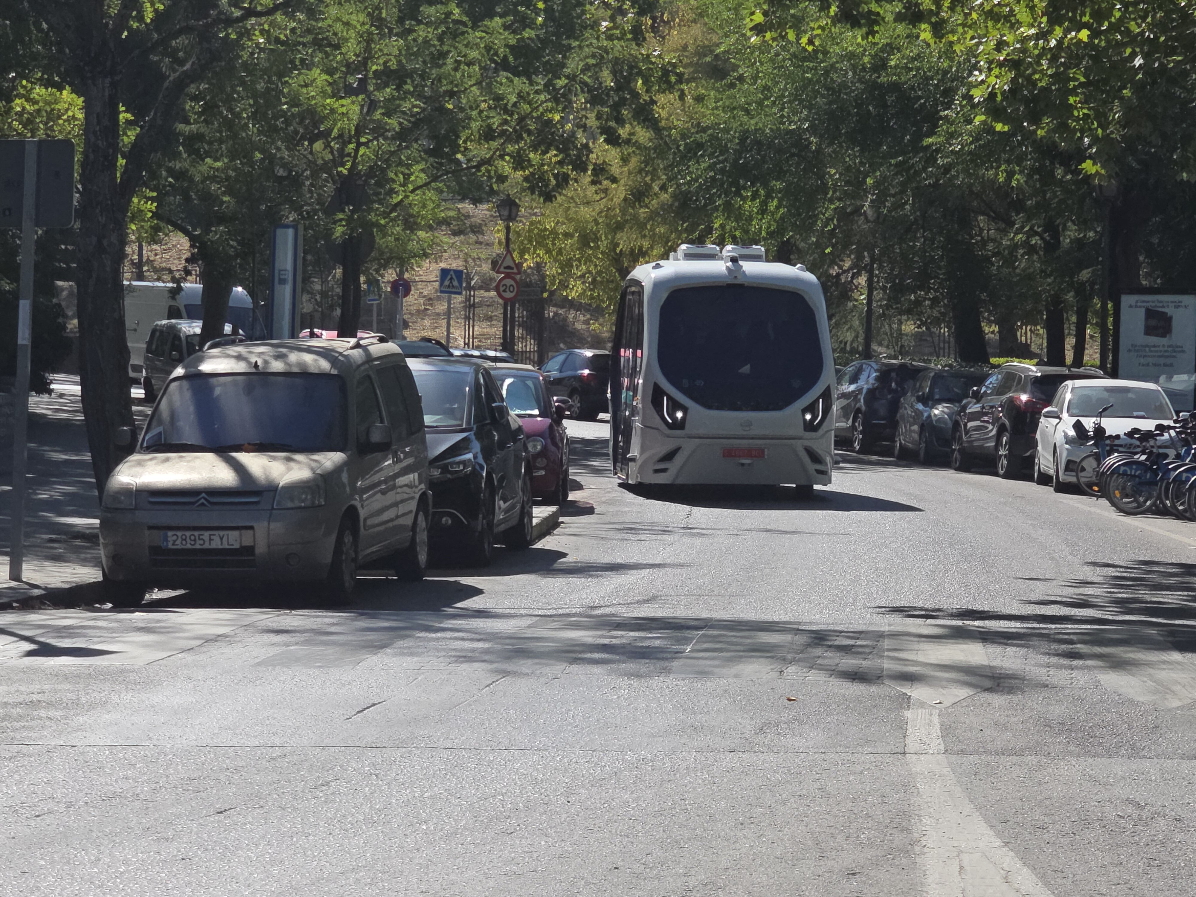 İspanya'da toplu ulaşımda bir ilk! Sürücüsüz elektrikli otobüs denemesi Madrid'de başladı - 4. Resim