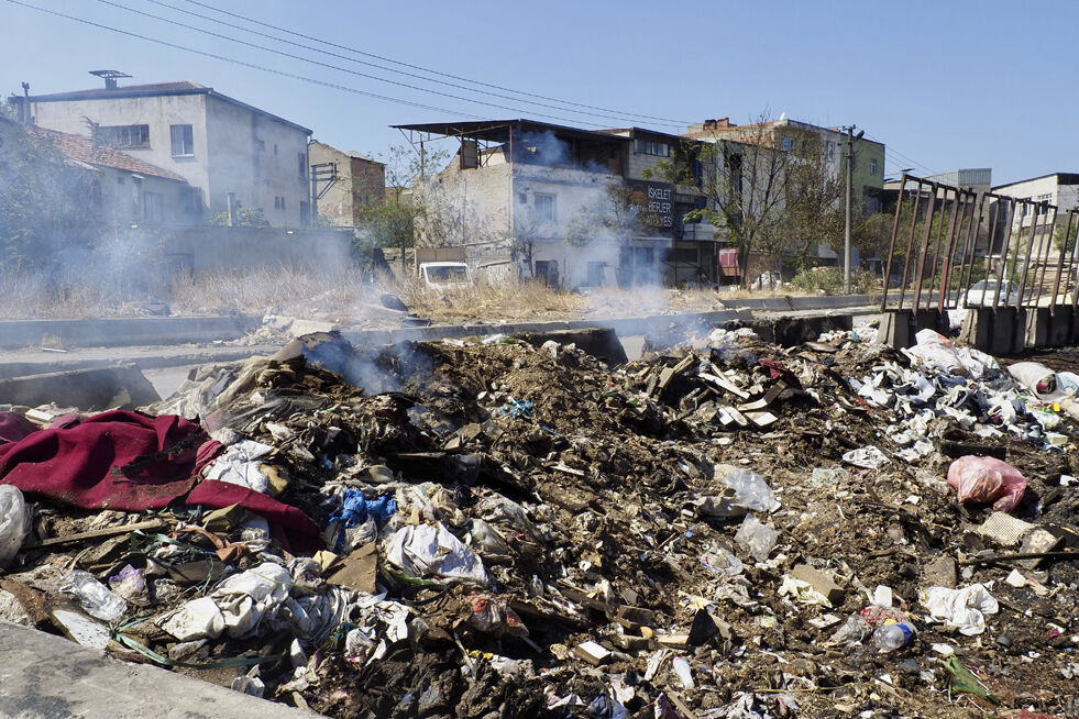 İzmir'den gelen görüntüler pes dedirtmeye devam ediyor: Vatandaş dışarı çıkamıyor! - 5. Resim