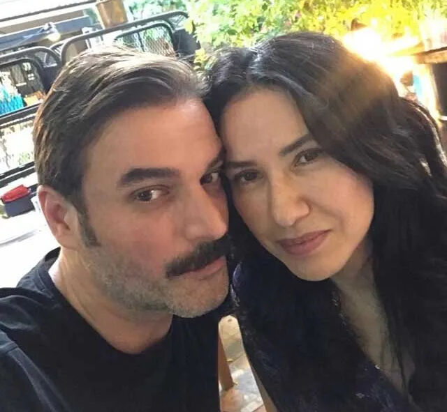 Ufuk Özkan eski eşi Nazan Güneş kimdir? Ufuk Özkan son dakika sağlık durumu sonrası gündeme geldi! Ufuk Özkan eski eşi Nazan Güneş kimdir? Ufuk Özkan son dakika sağlık durumu sonrası gündeme geldi! - 4. Resim