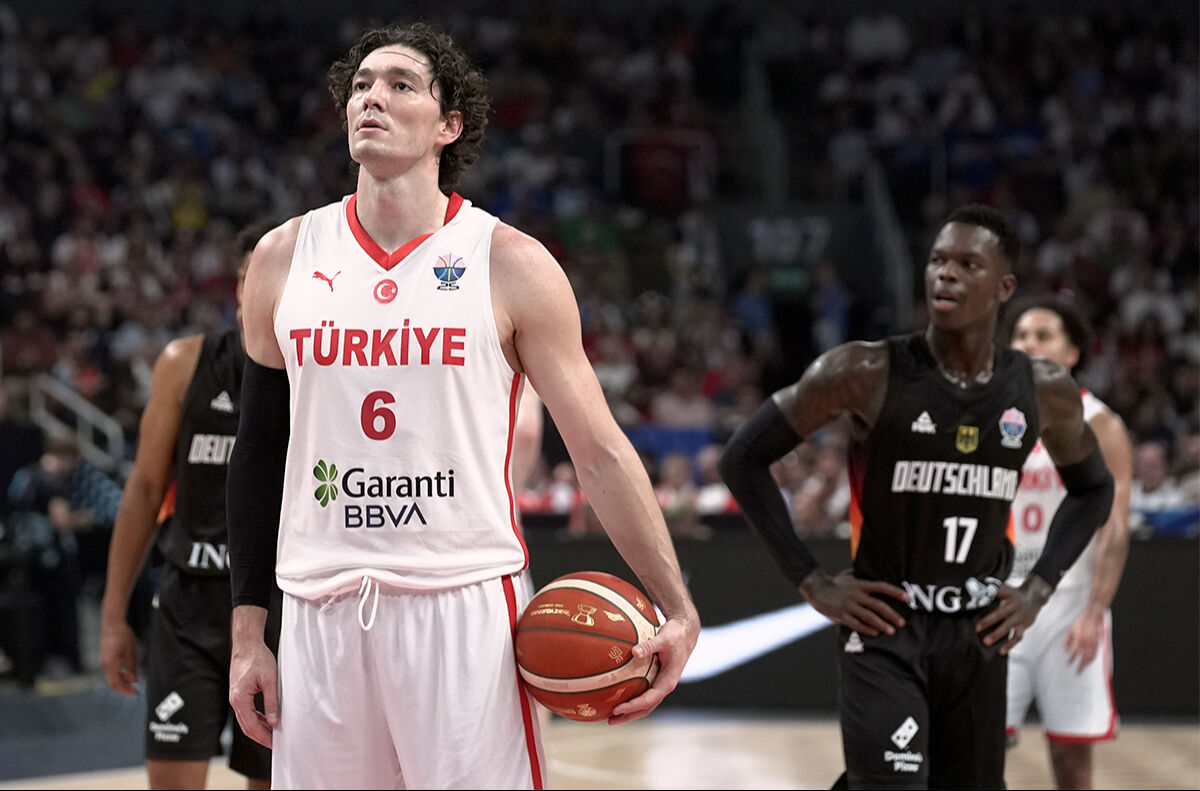 12 Dev Adam'ın final maçı rekor kırdı: Tarihi izlenme oranı! - 2. Resim