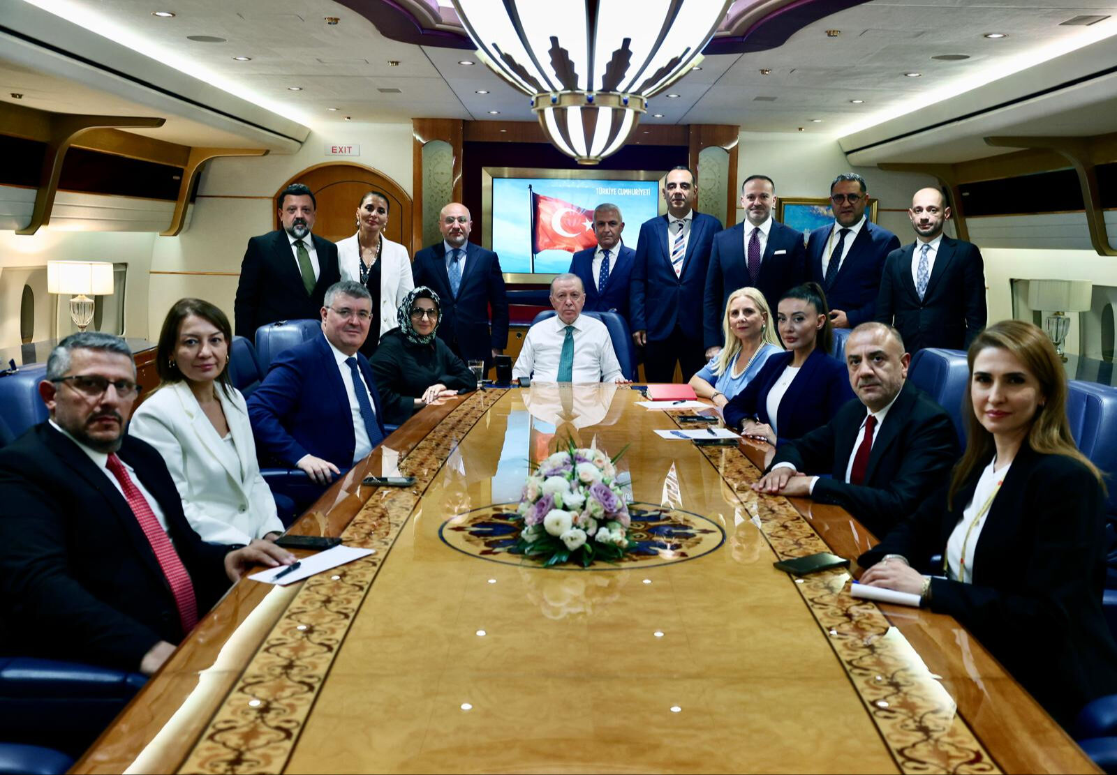 CHP'den kaçışların sebebi ne? Cumhurbaşkanı Erdoğan tek cümleyle özetledi CHP'den kaçışların sebebi ne? Cumhurbaşkanı Erdoğan tek cümleyle özetledi - 1. Resim