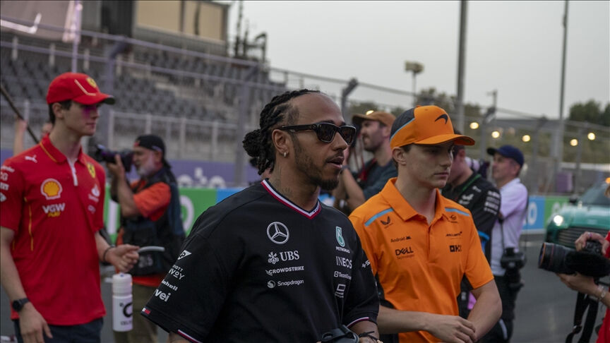 F1 pilotu Hamilton'dan Gazze çağrısı! Bağış sözü verdi F1 pilotu Hamilton'dan Gazze çağrısı! Bağış sözü verdi - 1. Resim