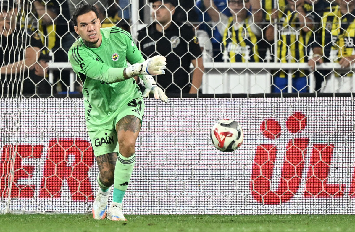 Fenerbahçe eski kaptanı, İrfan Can'ın görüntüsüyle çılgına döndü! Alisson yapmaz! Sen kimsin? - 1. Resim