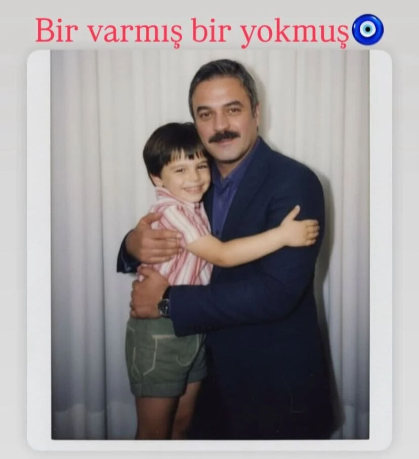 İntihara kalkıştığı öne sürülen oyuncu Ufuk Özkan yoğun bakımda İntihar ettiği iddia edilen Ufuk Özkan'dan ilk açıklama! 48 saat boyunca... - 3. Resim