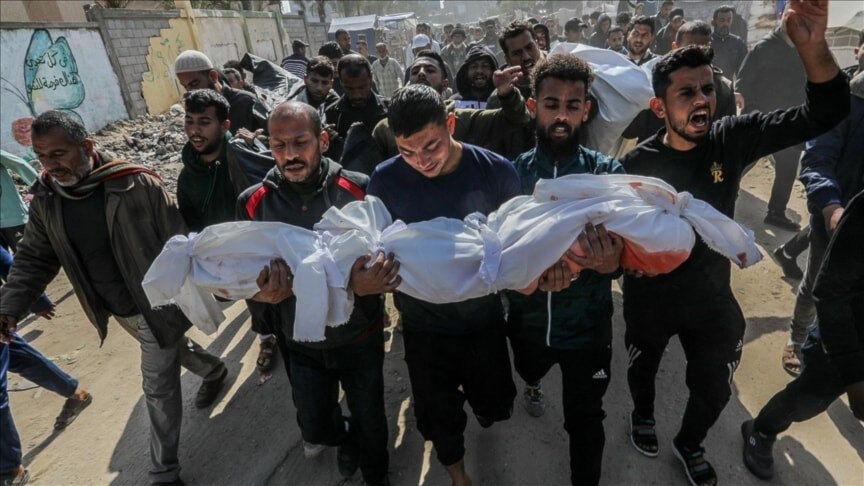 İsrail ordusu yeni bir kara harekatı başlattı! Hedef Gazze'yi işgal etmek Birleşmiş Milletler (BM) İşgal Altındaki Filistin Toprakları Hakkında Bağımsız Uluslararası Soruşturma Komisyonu, İsrail'in Gazze'de soykırım yaptığını belirterek, tüm ülkeleri bunu durdurma yükümlülüklerini yerine getirmeye çağırdı.