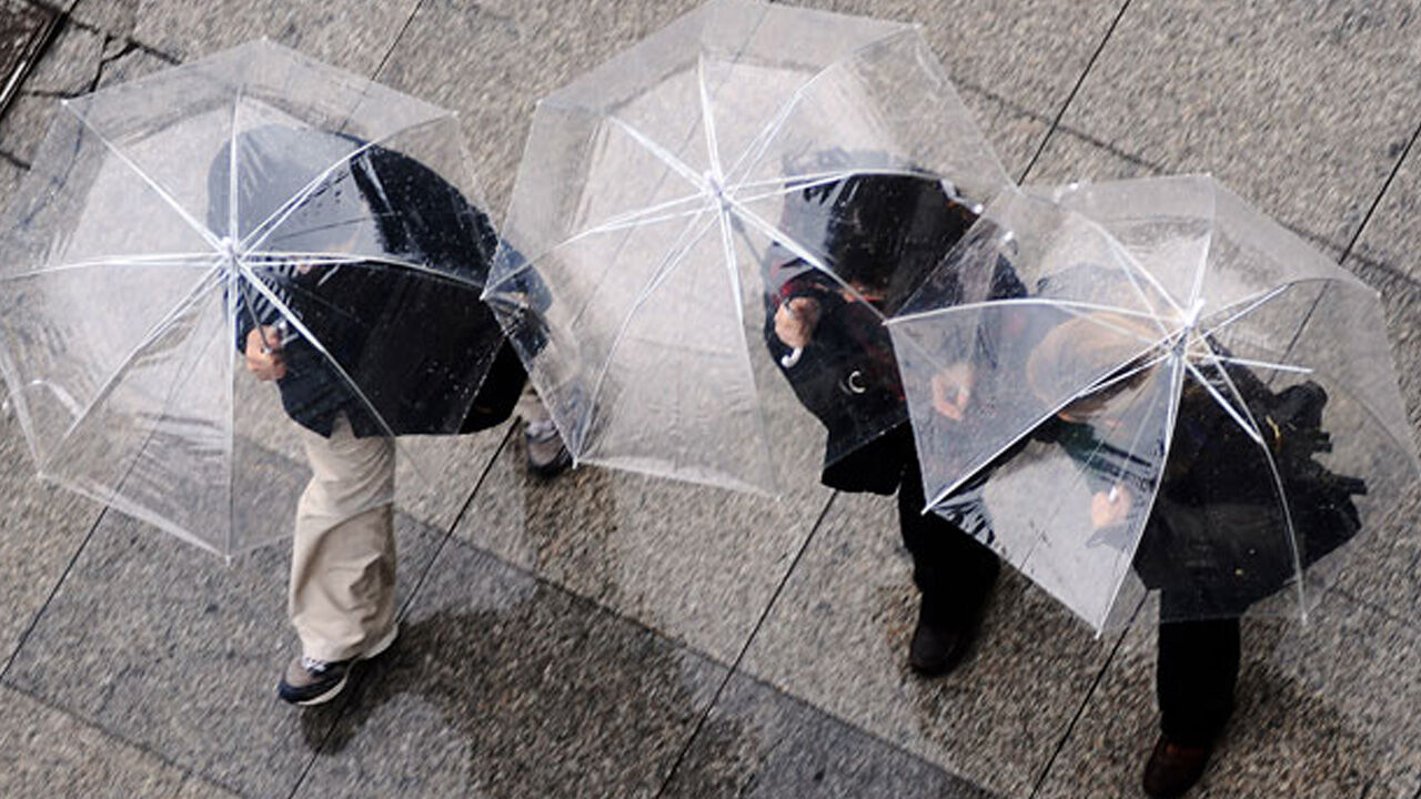 İstanbul için kritik gün yolda! Sıcaklık 12 derece birden düşüyor, sağanak geliyor - 1. Resim