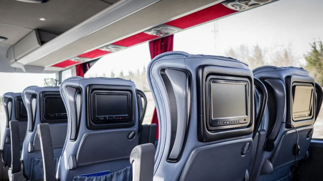 Alman otobüs firması iflas etti! Seferler iptal, yolcular ortada kaldı Ünlü otobüs firması iflas etti! Seferler iptal, yolcular ortada kaldı - 1. Resim