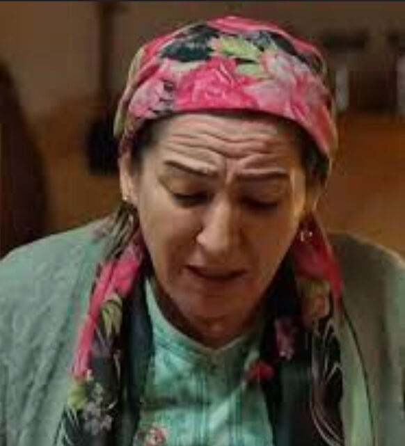 Uzak Şehir Ümmü neden ayrıldı? Uzak Şehir'in Ümmü'sü Zeynep Kankonde diziden çıktı - 2. Resim