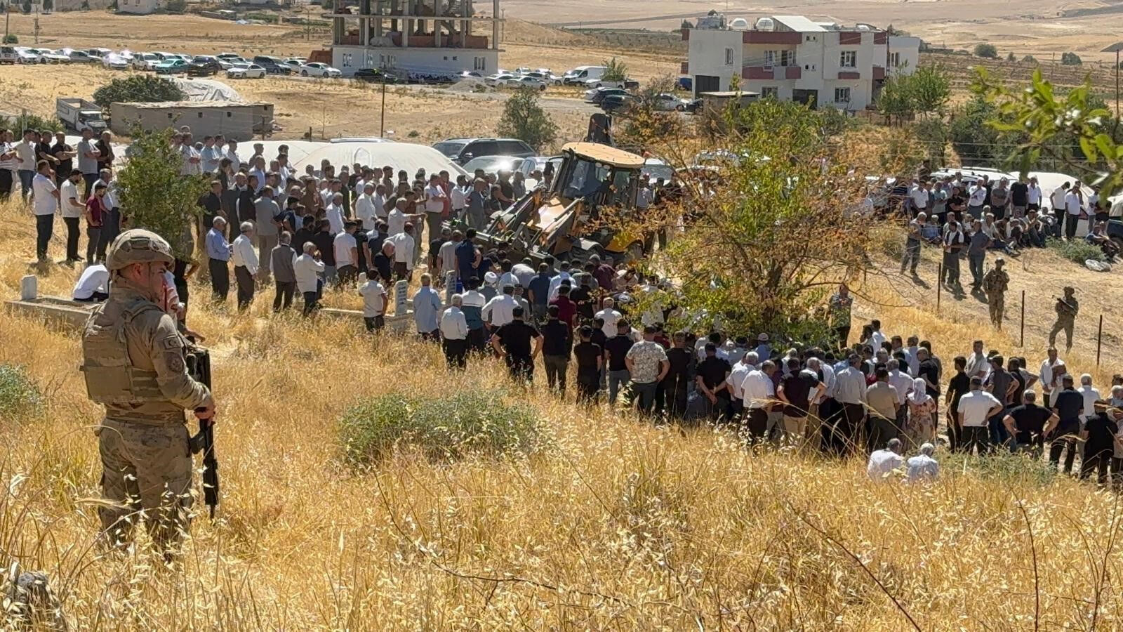 Batman'daki aile katliamında korkunç detay! Çocukları kaçarken vurmuşlar... - 1. Resim