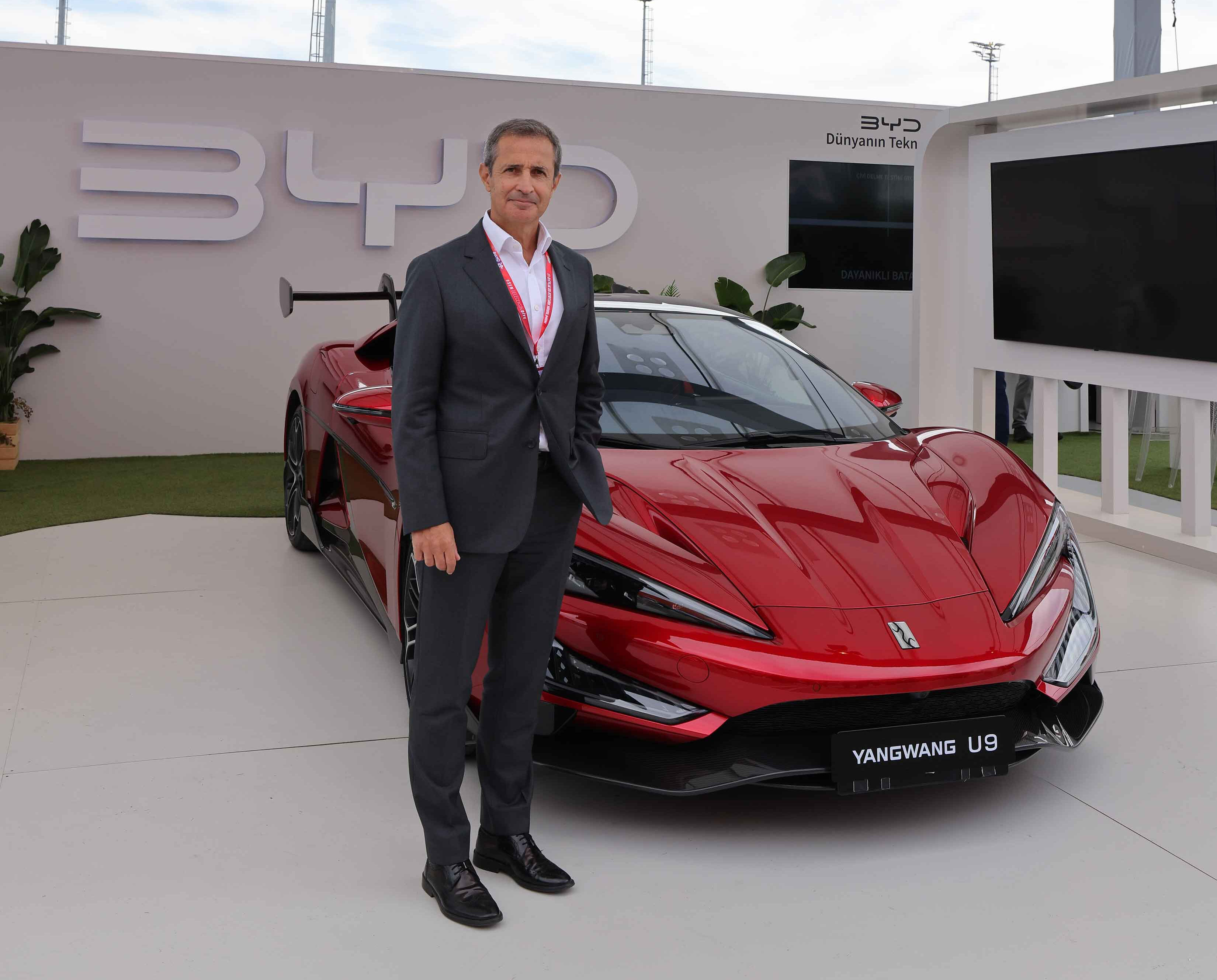 BYD'den TEKNOFEST çıkarması! İleri teknolojiye sahip 3 otomobil görücüye çıktı - 3. Resim