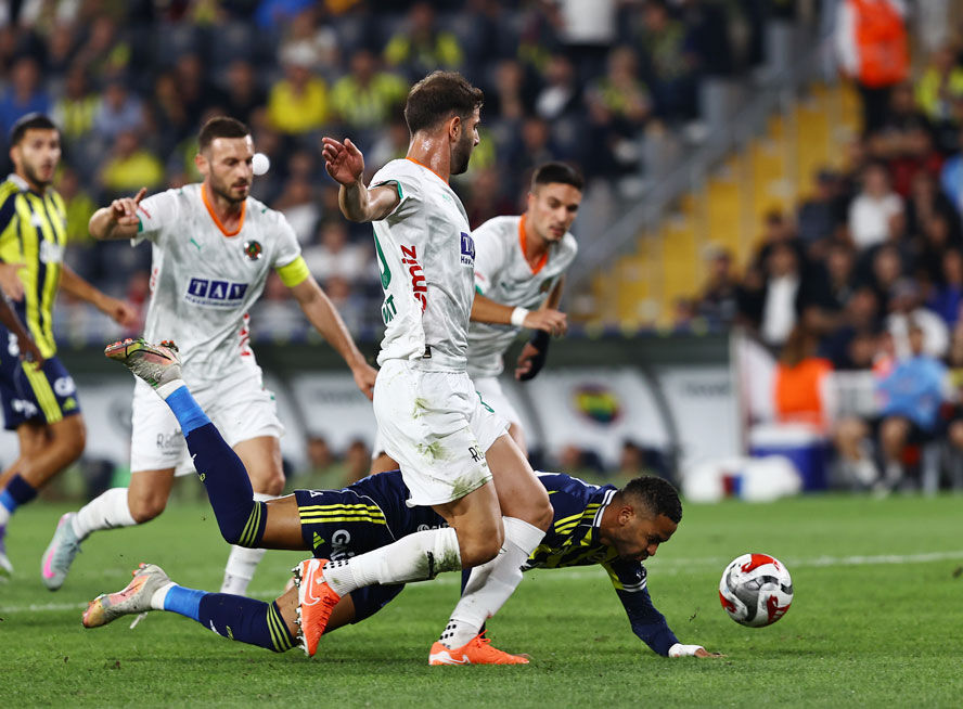 Canlı: Fenerbahçe - Alanyaspor maçı - 3. Resim