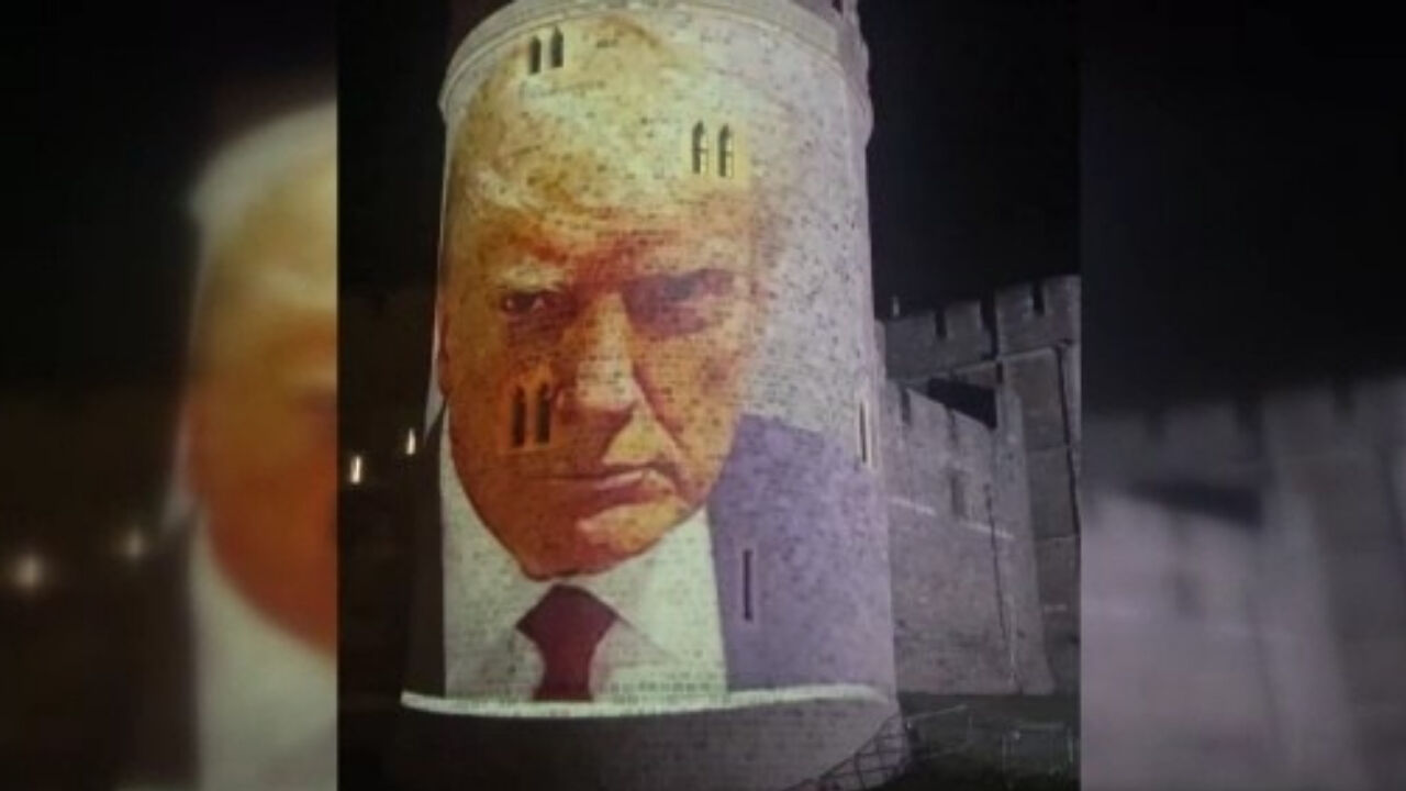 İngiltere’de Trump'a olaylı karşılama! Epstein ile görüntüleri Windsor Kalesi'ne yansıtıldı - 3. Resim