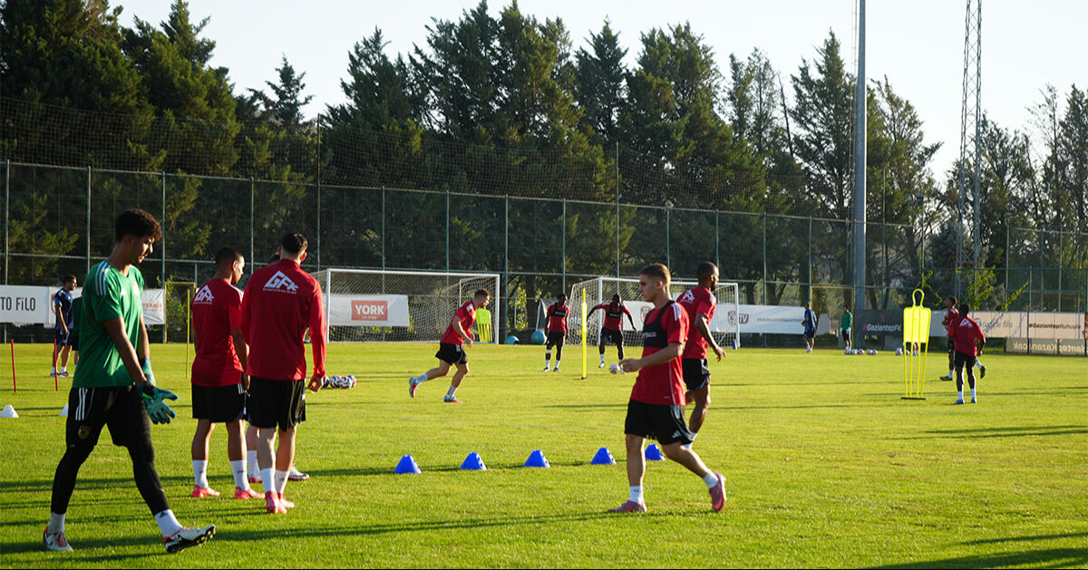 Burak Yılmaz'dan Trabzonspor açıklaması: Güzel bir meydan okuma - 2. Resim