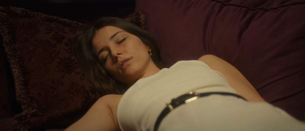 Eşref Rüya Afra öldü mü, diziden neden ayrıldı? Eşref Rüya Afra öldü mü, diziden neden ayrıldı? - 1. Resim