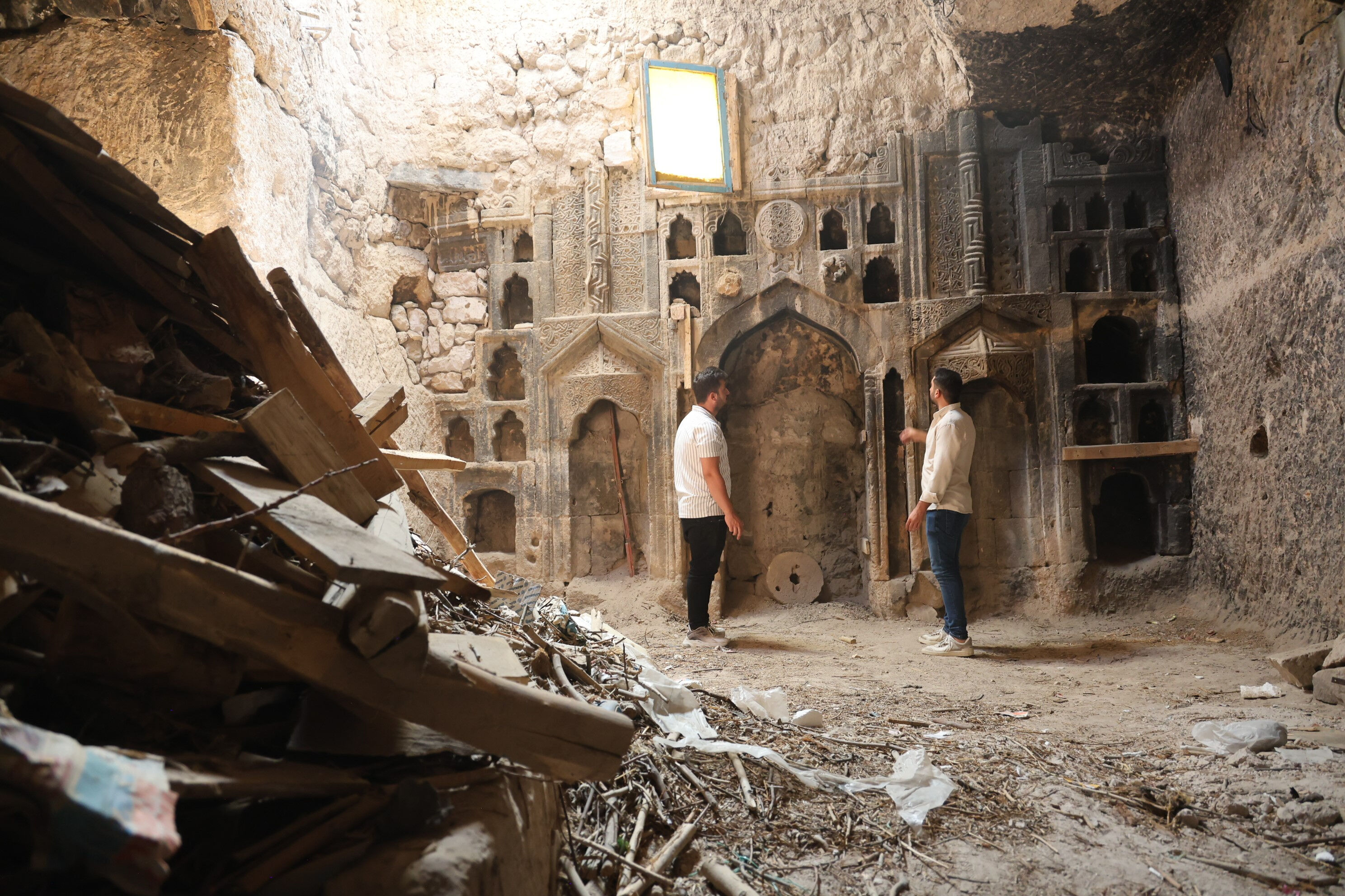 Kömürlük olarak kullanılıyordu! 600 yıllık dergah olduğu ortaya açıktı - 2. Resim