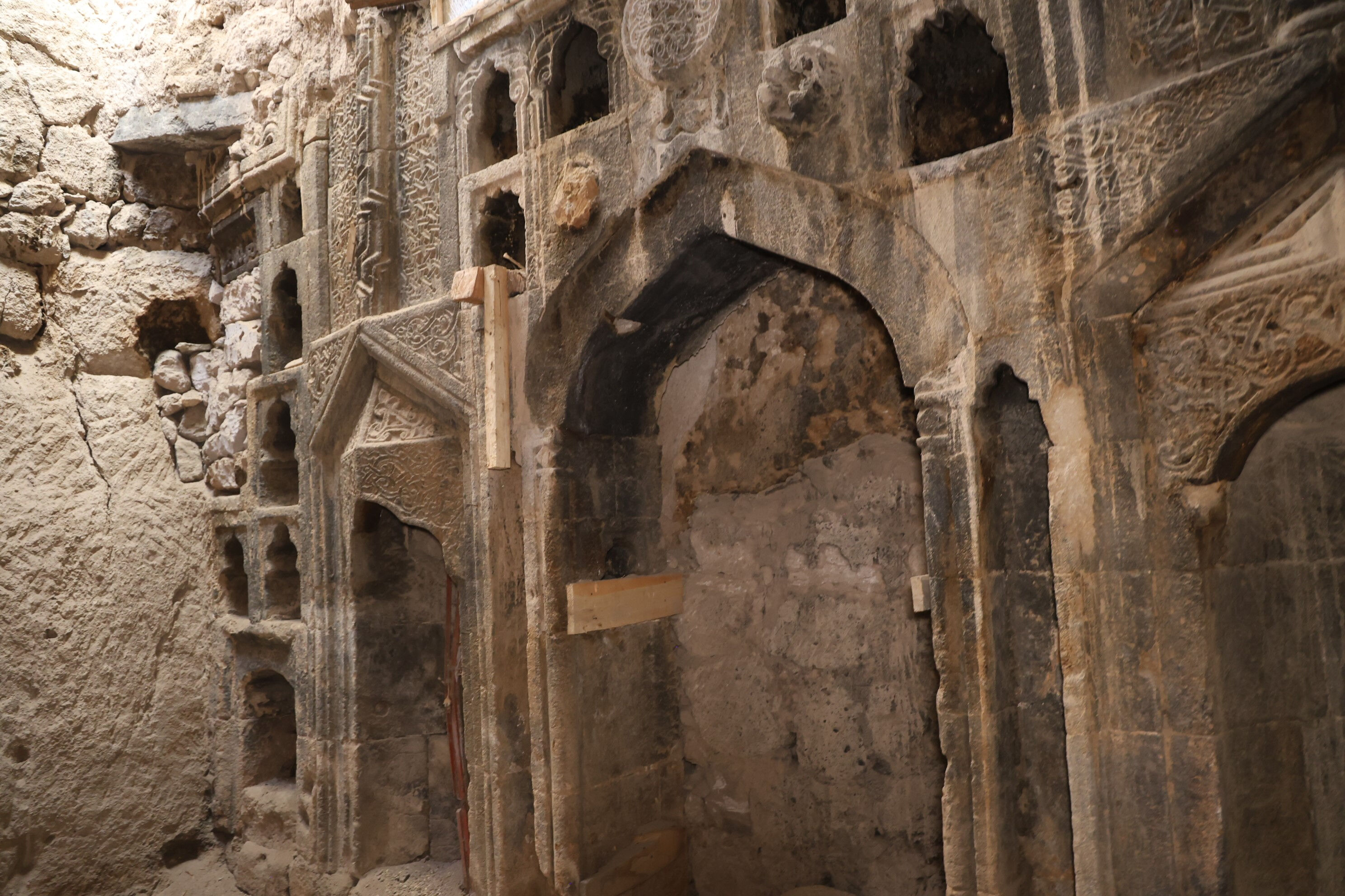 Kömürlük olarak kullanılıyordu! 600 yıllık dergah olduğu ortaya açıktı - 1. Resim