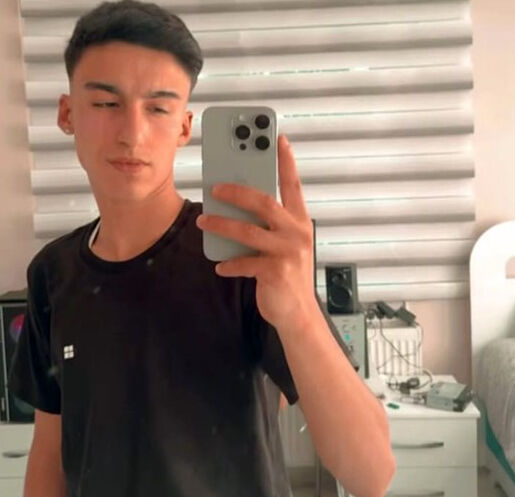 Otomobil bomba gibi patladı! İkizleri ölüm ayırdı - 2. Resim