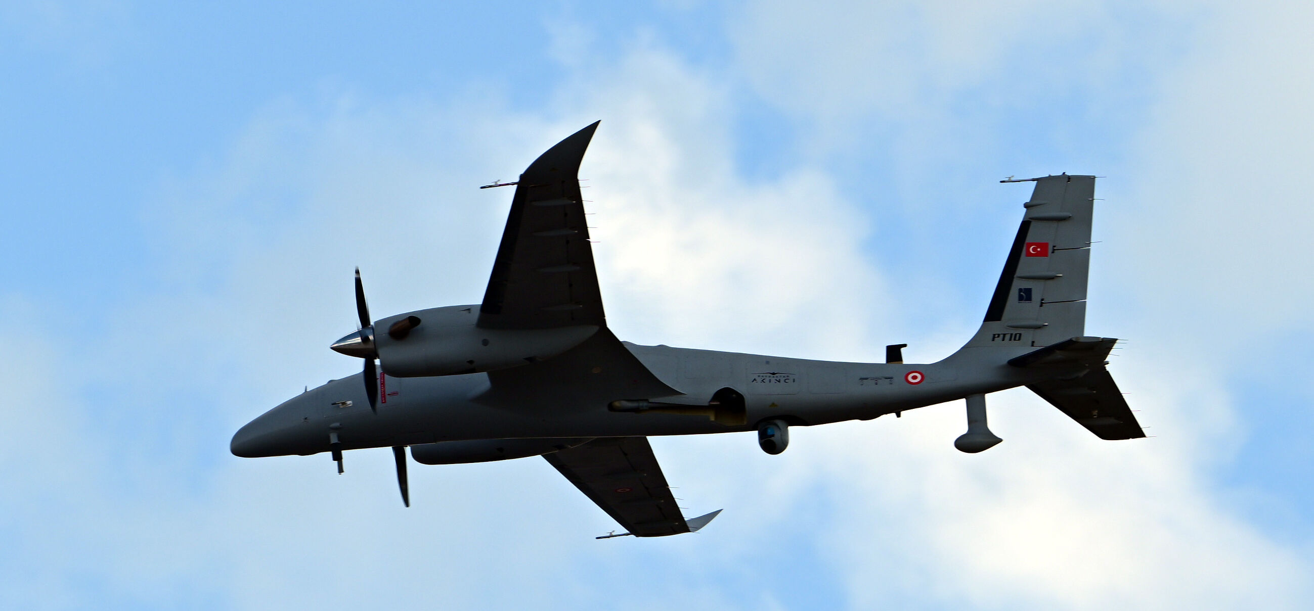 TEKNOFEST'te AKINCI ve BAYRAKTAR gökleri süsledi! Gösterileri nefes kesti - 1. Resim