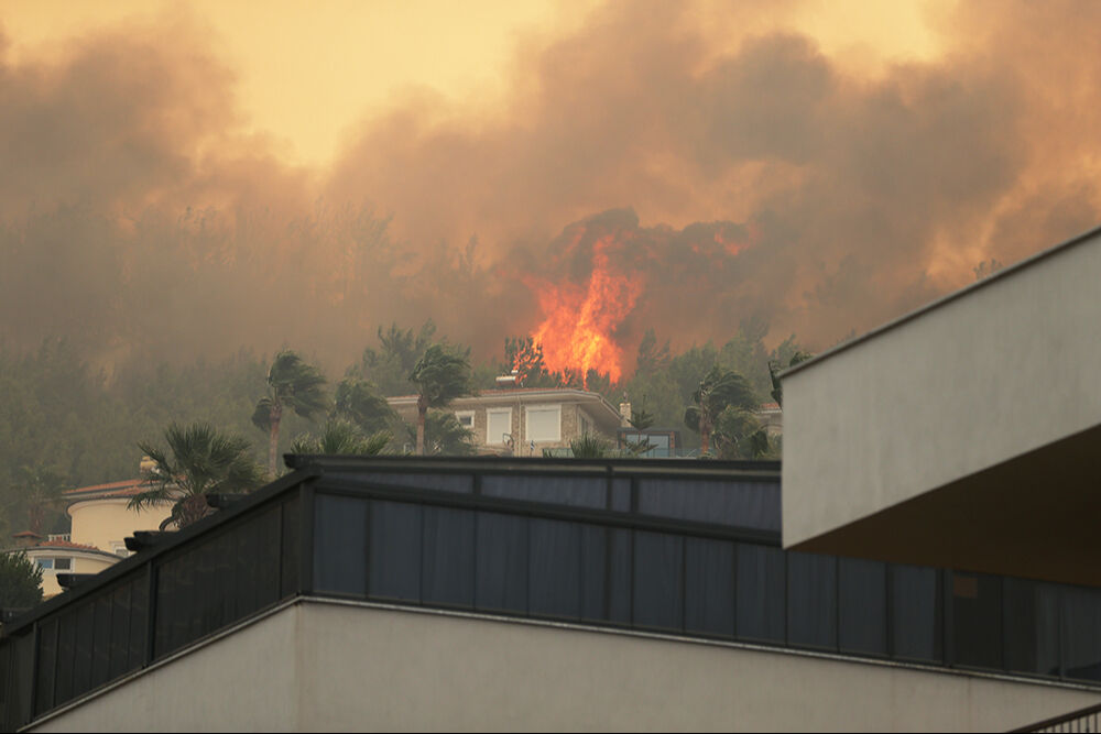 Alanya'daki yangın söndürüldü mü, son durum ne? Son dakika! Alevler yerleşim yerlerini tehdit ediyor... Alanya'daki yangın söndürüldü mü, son durum ne? Son dakika! Alevler yerleşim yerlerini tehdit ediyor... - 2. Resim