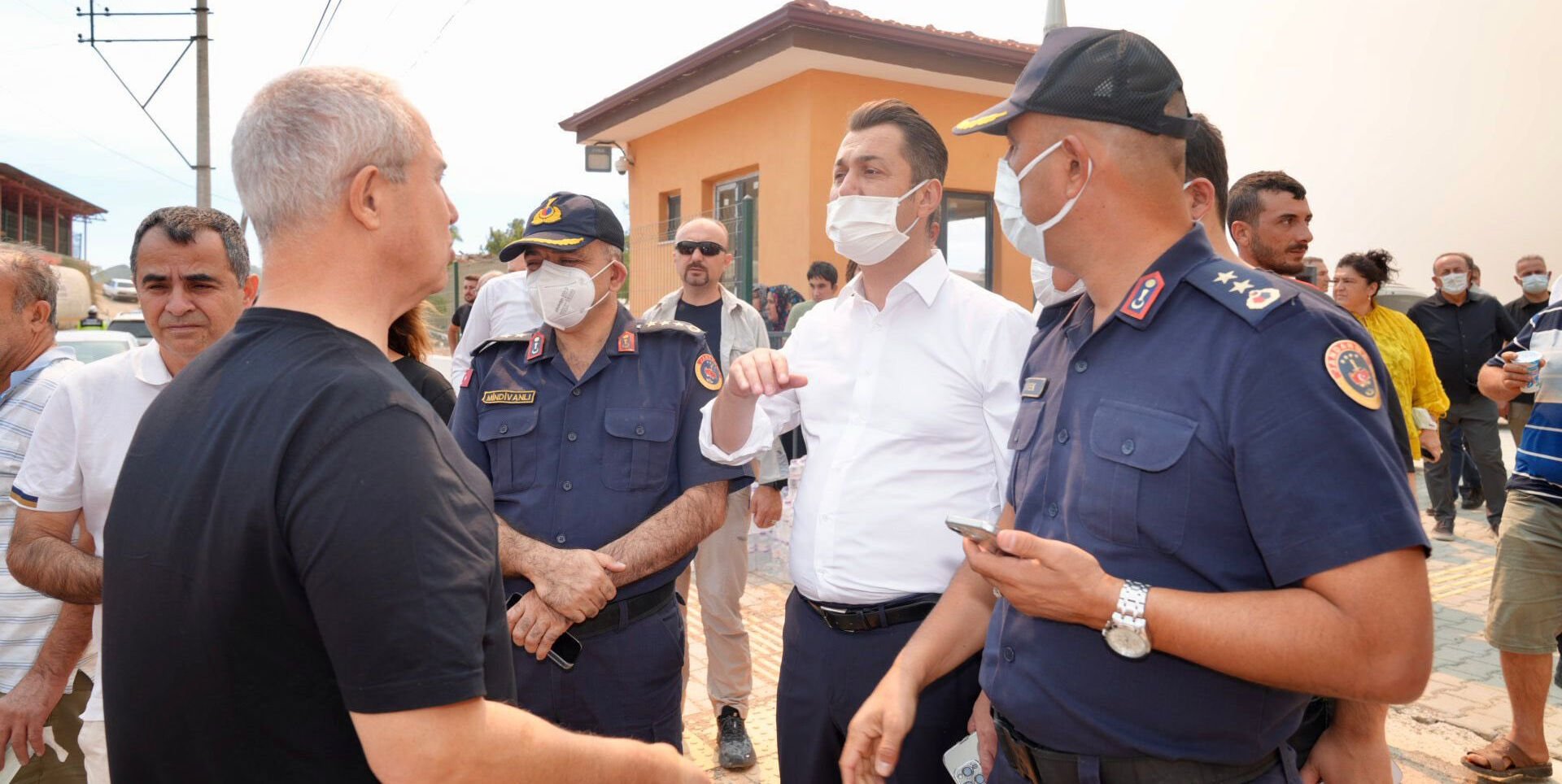 Antalya ve Muğla kabusu yaşıyor! Alevler mahalleleri sardı, söndürülemiyor - 2. Resim