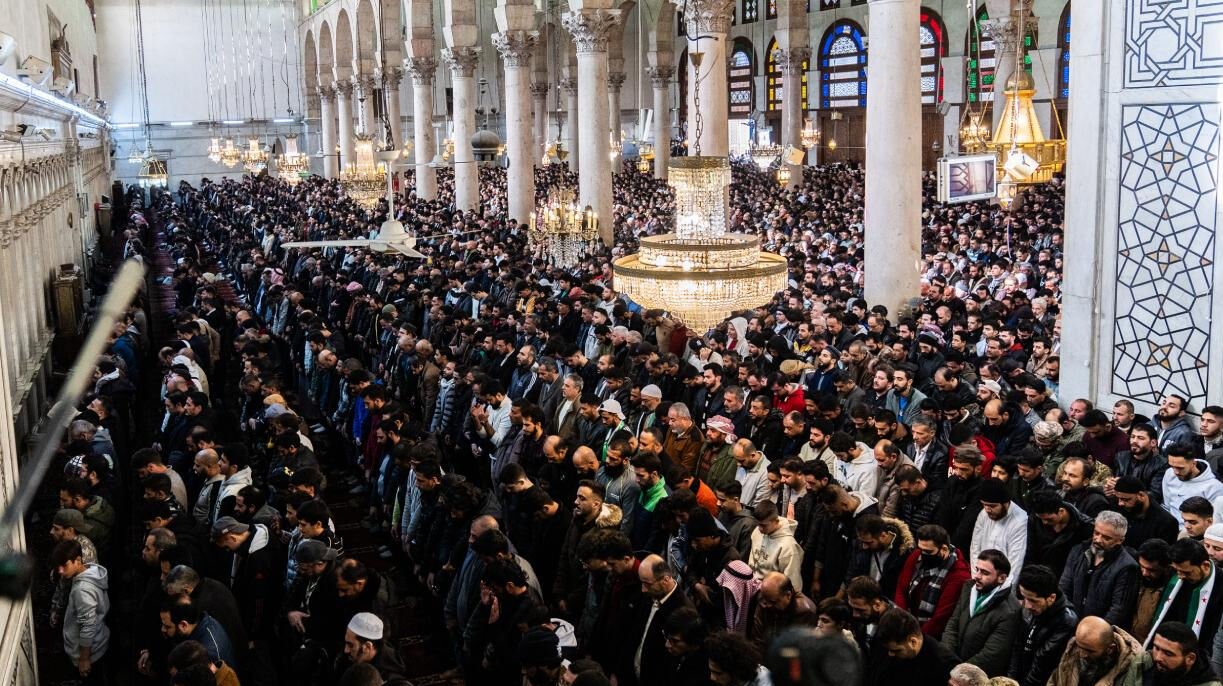 Cuma namazı saat kaçta kılınacak? İl il 19 Eylül 2025 Cuma namazı vakitleri - 2. Resim