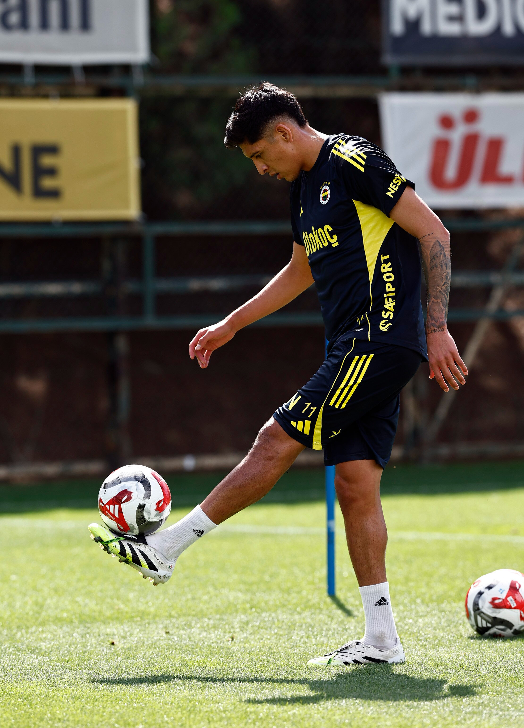 Fenerbahçe'de Kasımpaşa hazırlıkları: Edson Alvarez geri döndü Fenerbahçe'de Kasımpaşa hazırlıkları: Edson Alvarez geri döndü - 2. Resim