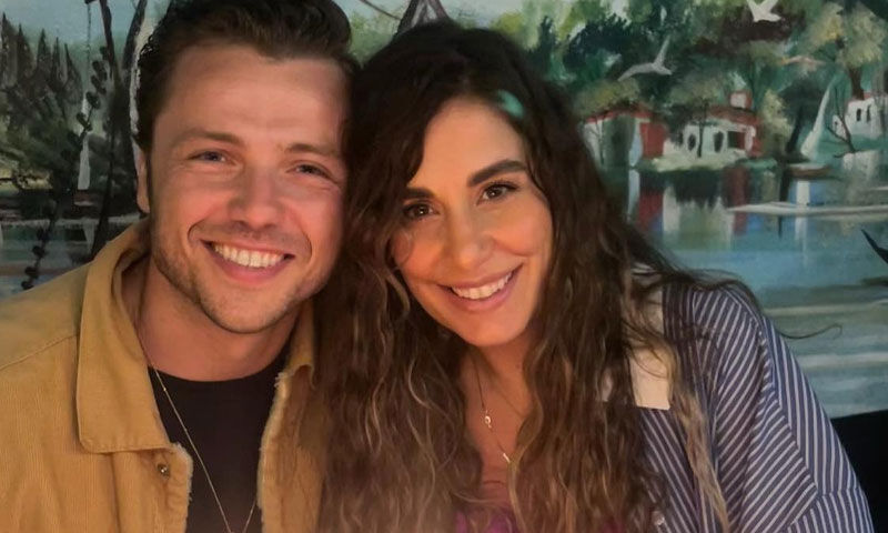 Oyuncu Tolga Sarıtaş’ın babalık heyecanı! Oğlunu kucağına aldı Oyuncu Tolga Sarıtaş’ın babalık heyecanı! Oğlunu kucağına aldı - 2. Resim