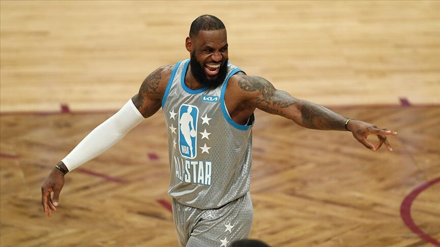Rekora doymuyor! LeBron James'ten Rekora doymuyor! LeBron James'ten