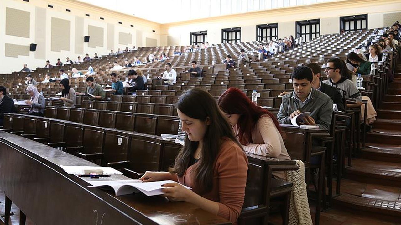 YÖK&#039;ten üniversitelere çağrı: Akademik dönemin ilk dersi &#039;Gazze&#039; olacak