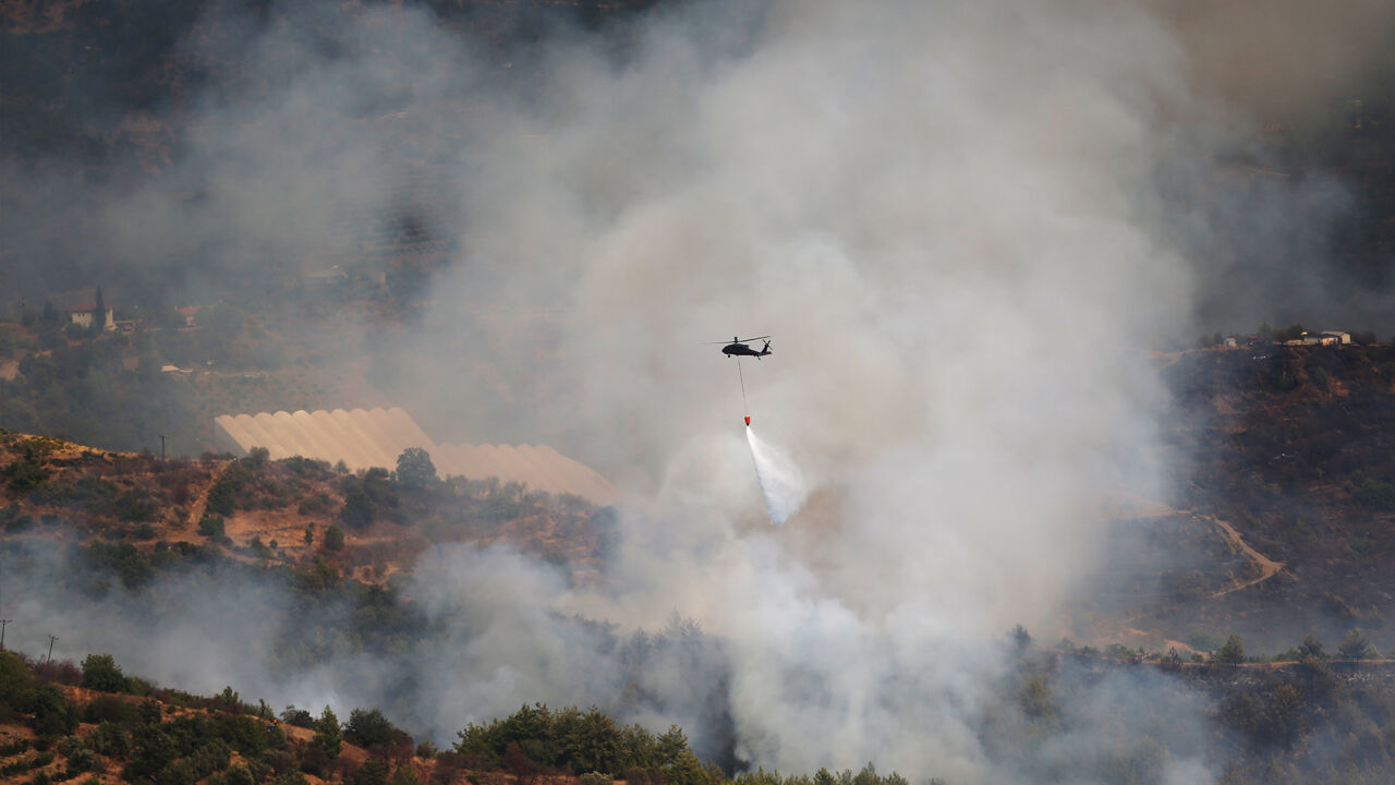 Alanya ve Milas'ta orman yangını! Alevler evlere yaklaştı.. - 1. Resim