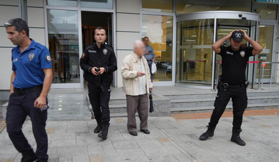 Dolandırıcıların hedefi oldu! 170 bin TL’sini kaptırdı Dolandırıcıların hedefi oldu! 170 bin TL’sini kaptırdı - 3. Resim