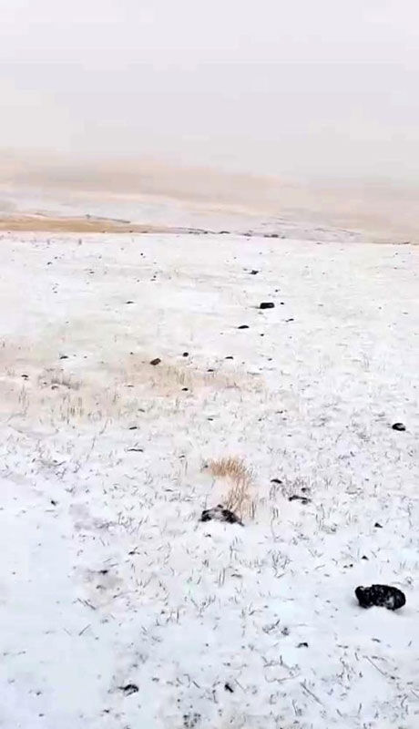 Eylül’de kar sürprizi! Köy halkını hem şaşırttı hem sevindirdi - 2. Resim