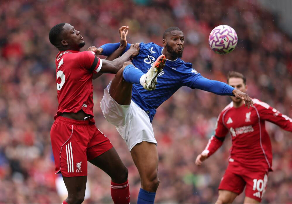 Merseyside derbisinde zafer Liverpool'un! 75 milyon euroluk genç yıldız tarihe geçti - 2. Resim