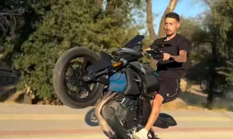 Plaka yerine “Sadece ölüler görür” yazdırdı! “Polis de görür” deyip cezayı kestiler - 2. Resim