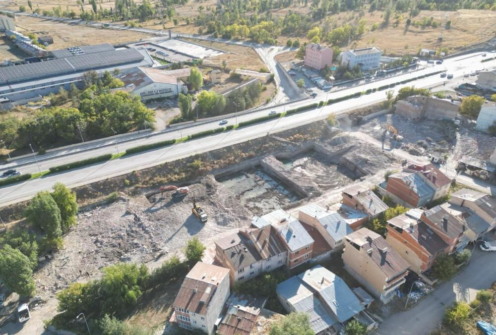 Erzurum Belediye Başkanı'ndan "Şehitlik yıkıldı" iftiralarına Akpunar’dan sert tepki! - 1. Resim