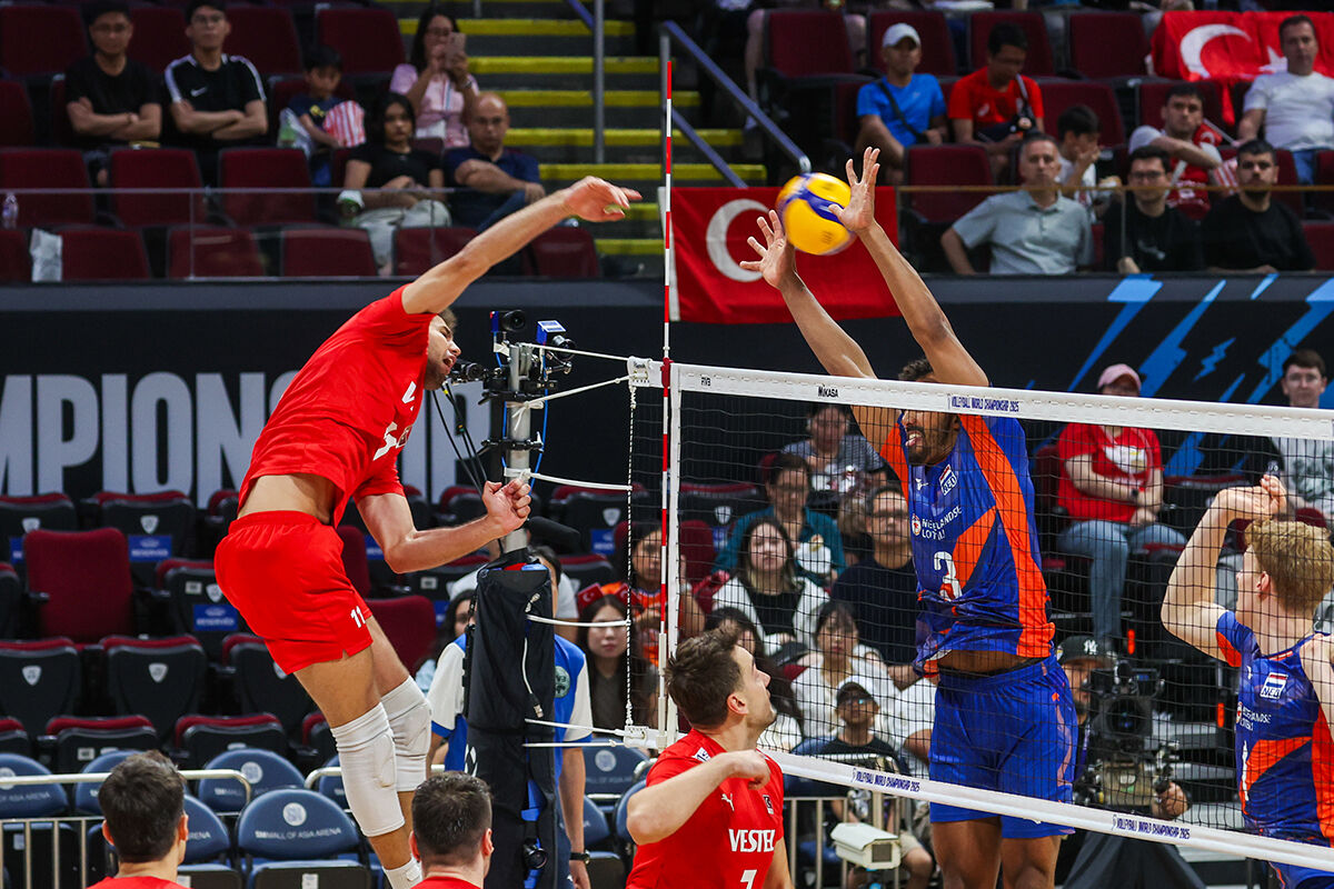 Türk voleybolunda tarihi gün: Şaşırtmaya devam edeceğiz - 3. Resim