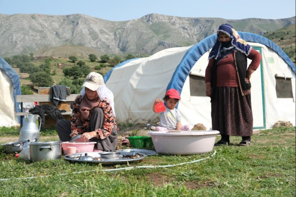 Asırlardır yapıyor, tadına bakan bağımlısı oluyor! Geleneksel yöntemlerle ekonomiye katkı veriyorlar - 1. Resim