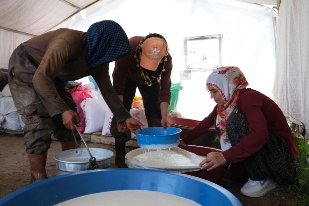 Asırlardır yapıyor, tadına bakan bağımlısı oluyor! Geleneksel yöntemlerle ekonomiye katkı veriyorlar - 2. Resim
